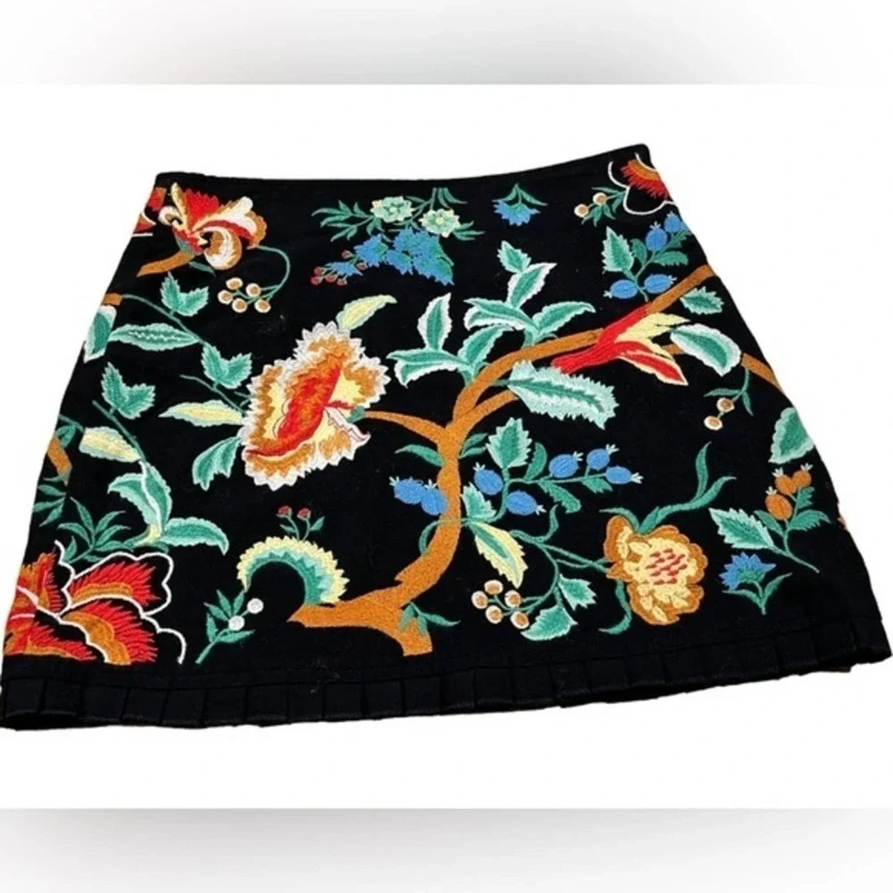 ZARA Woman Embroidered Pleated Hem Mini Skirt Size XS NWT - Picture 5 of 13